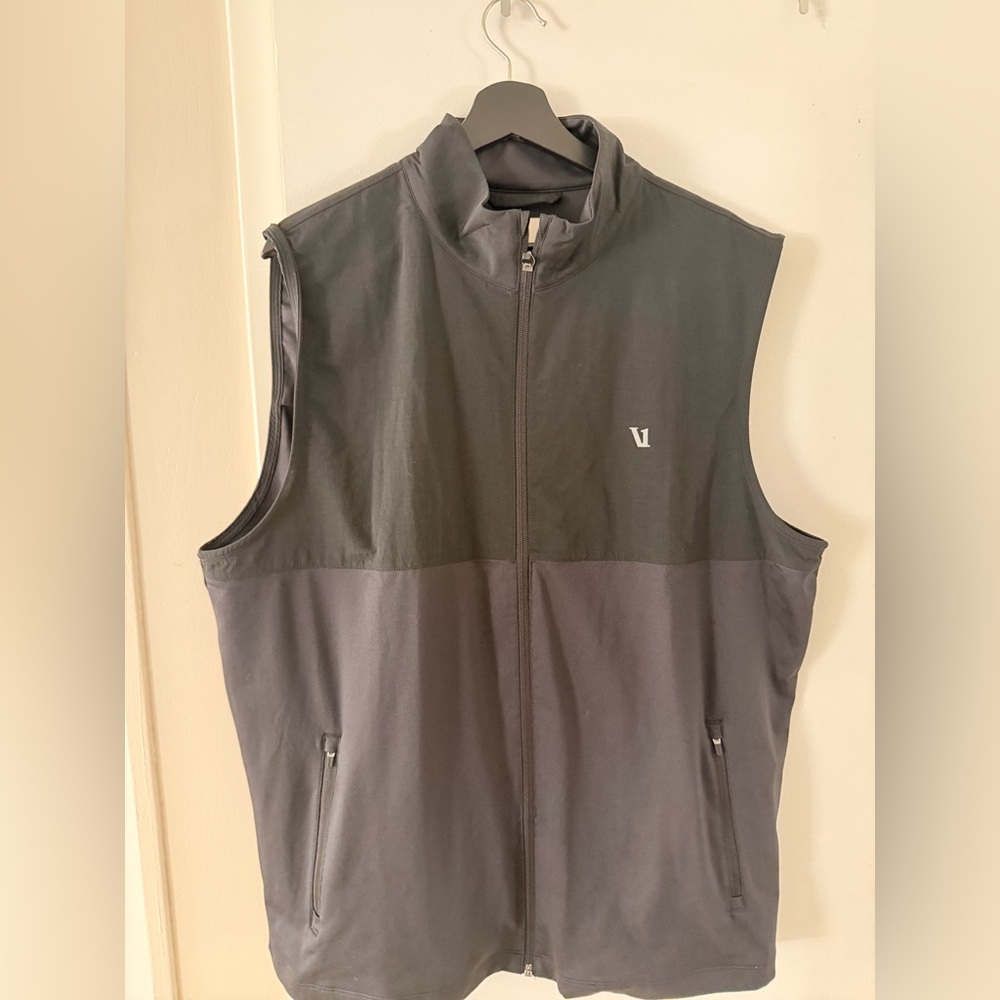 Vuori Two-Tone Black and Charcoal Vest
